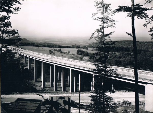 Bau der Franzosenschluchtbrücke