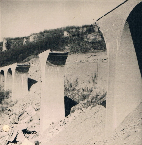 Gesprengte Drachenlochbrücke